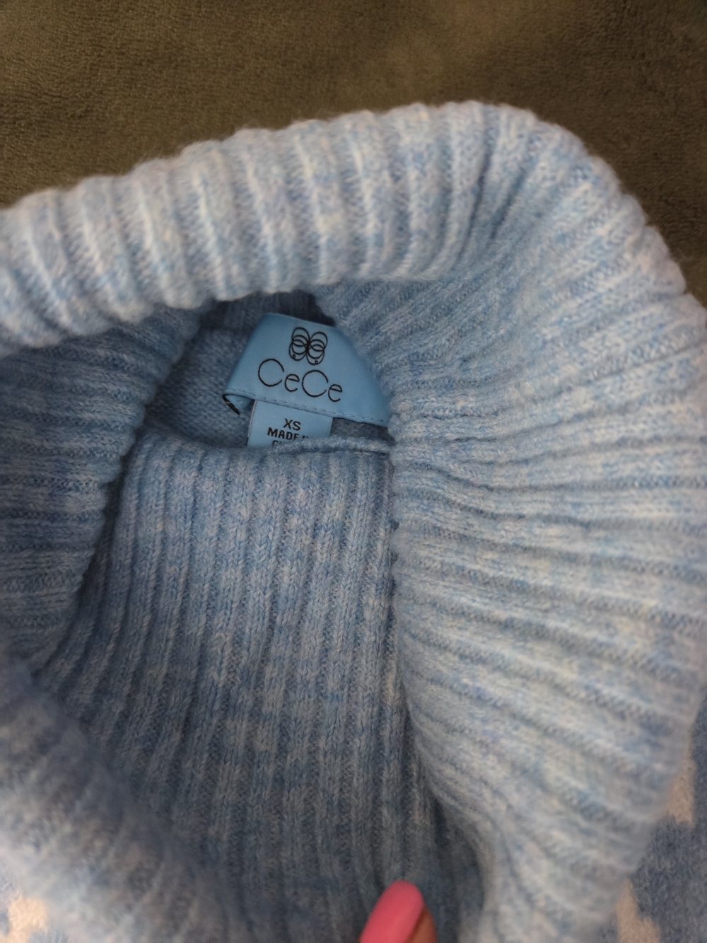 CeCe Men's Pale Blue Ribbed Turtleneck Sweater